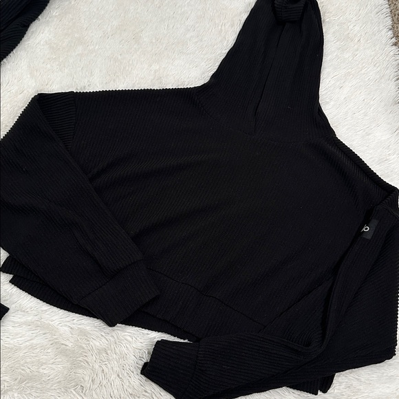 💕 Alo Yoga Muse Hoodie & Jogger Set Size S/M - Picture 2 of 5